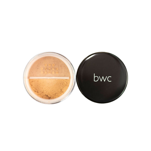 Image of Beauty Without Cruelty Minderal Foundation Powder in Otter