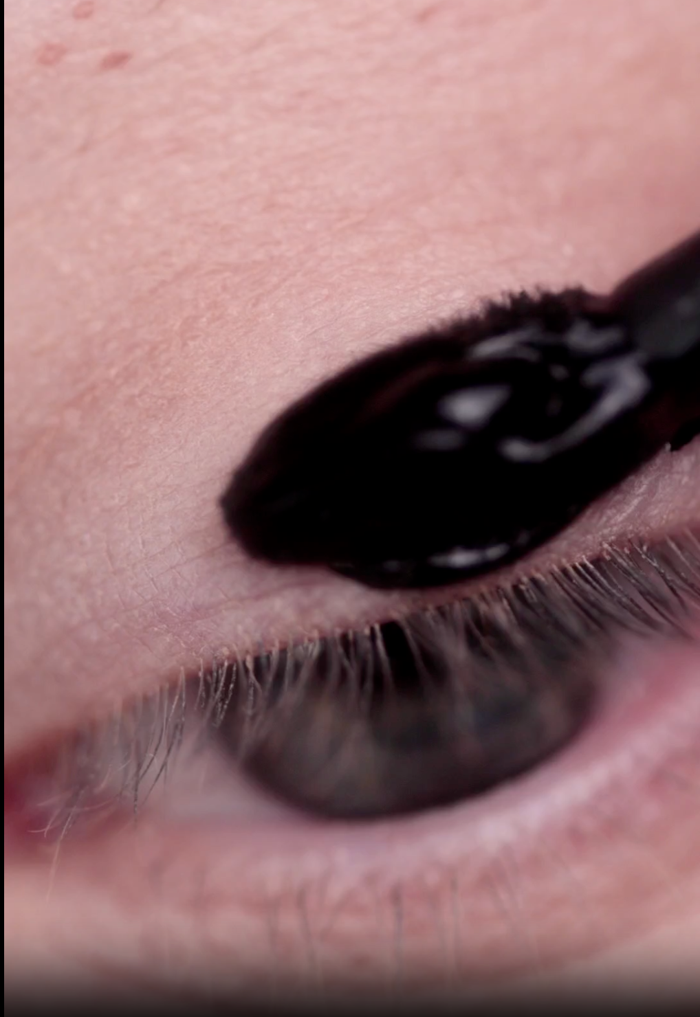 Video showing makeup application of black eyemakeup